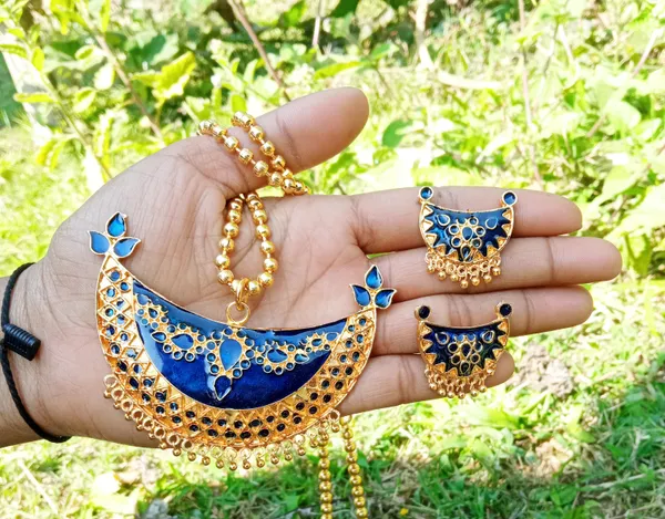Assamese_Traditional_Gold_Plated_Blue_Meenakari_Joonbiri_Chain_Jewellery_Set_For_Women_&_Girls